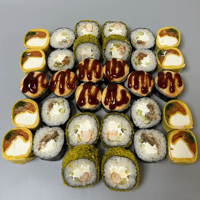 "В РОТ МНЕ РОЛЛЫ" (910 Г.)